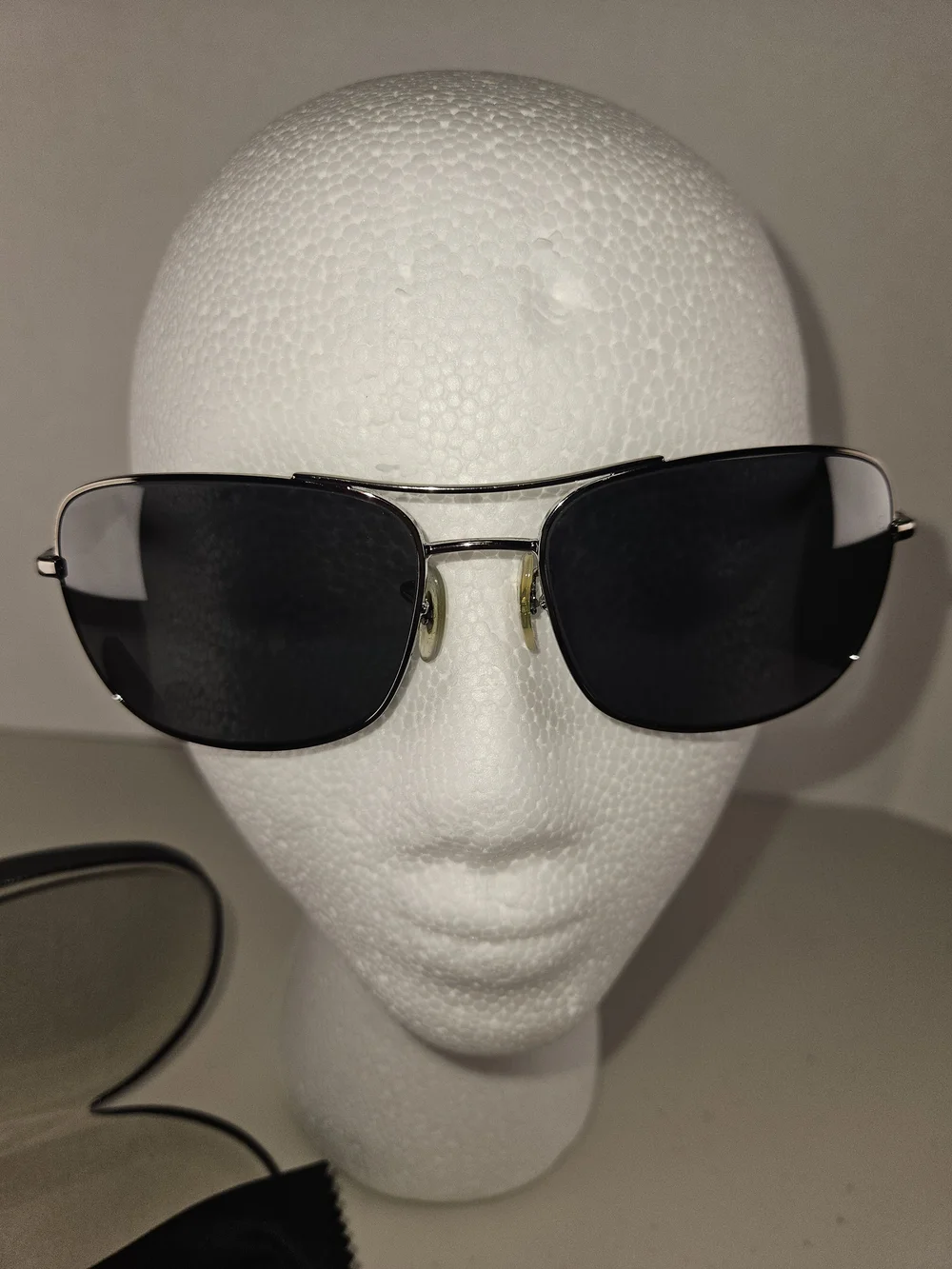 Ray-Ban RB3515 Classic Black Lens Sunglasses Like New